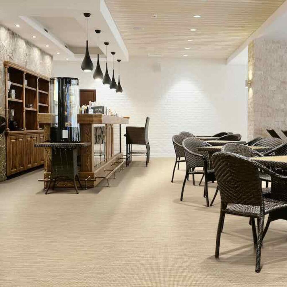 Stanton Commercial Wavelength Saddle